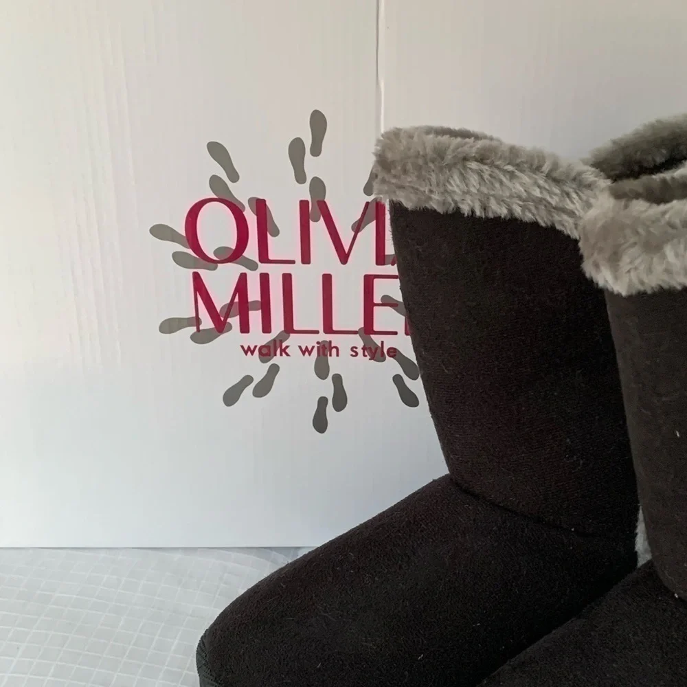 𝅺OLIVIA Miller Cozy Boots Size 6 New in Box